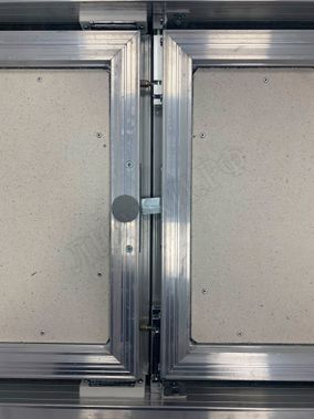 Люк под плитку Техно 2 створки 1500*1050 Люк под плитку Техно 2 створки 1500*1050