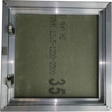 Люк под покраску Премиум - универсал II, в потолок 550*700, с цепочкой Люк под покраску Премиум - универсал II, в потолок 550*700, с цепочкой